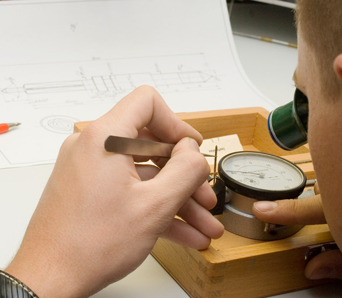 Zertifizierte Uhrenwerkstatt bei Uhrmachermeister Pfeffel in Neulengbach
